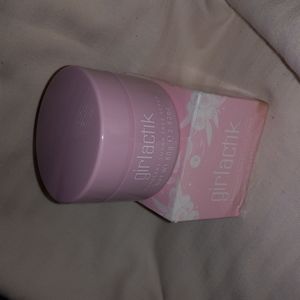 GIRLACTIC CRANBERRY SUGAR FACE SCRUB, new, sealed in box